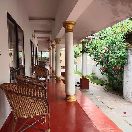 Marari Beach Clleetus Homestay มาราริคุลาม ภายนอก รูปภาพ