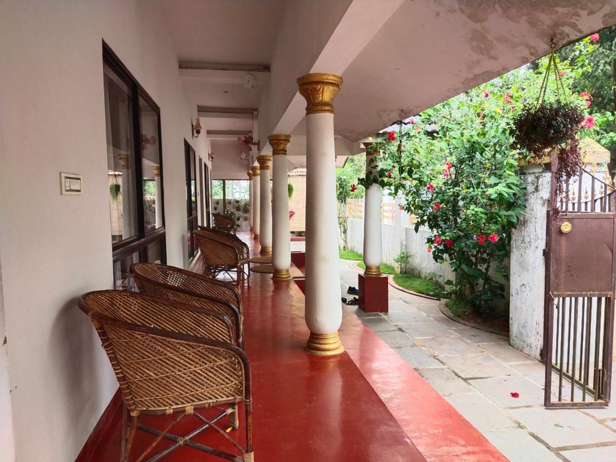 Marari Beach Clleetus Homestay มาราริคุลาม ภายนอก รูปภาพ