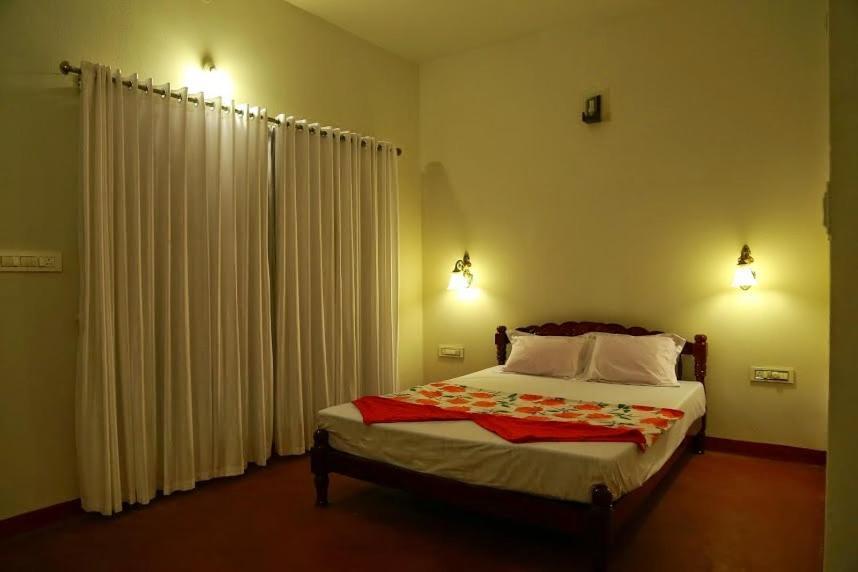 Marari Beach Clleetus Homestay มาราริคุลาม ภายนอก รูปภาพ